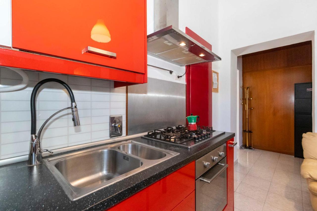 San Donato District & Piazza Statuto Roomy Flat Apartment Turin
