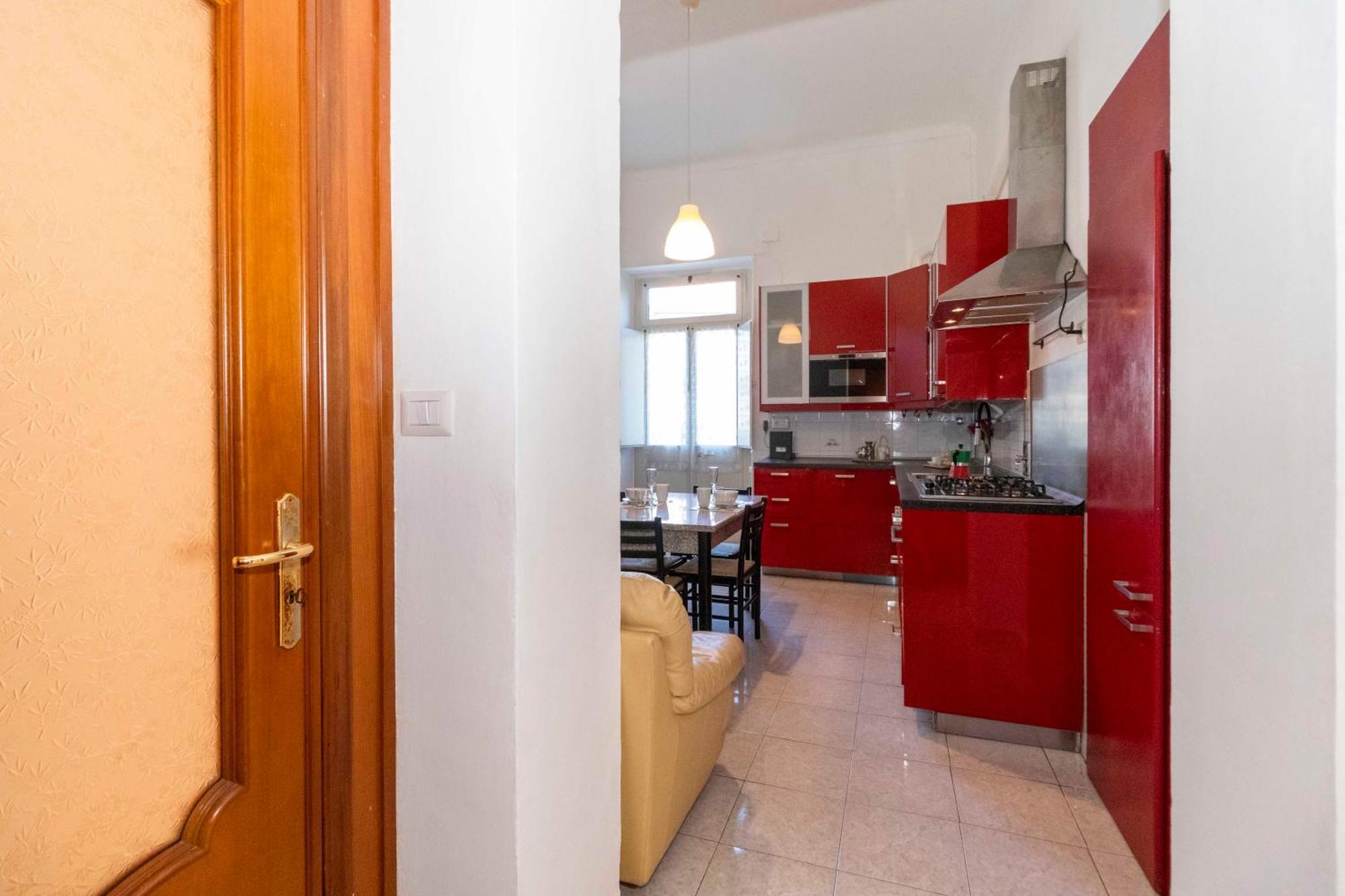 San Donato District & Piazza Statuto Roomy Flat Apartment