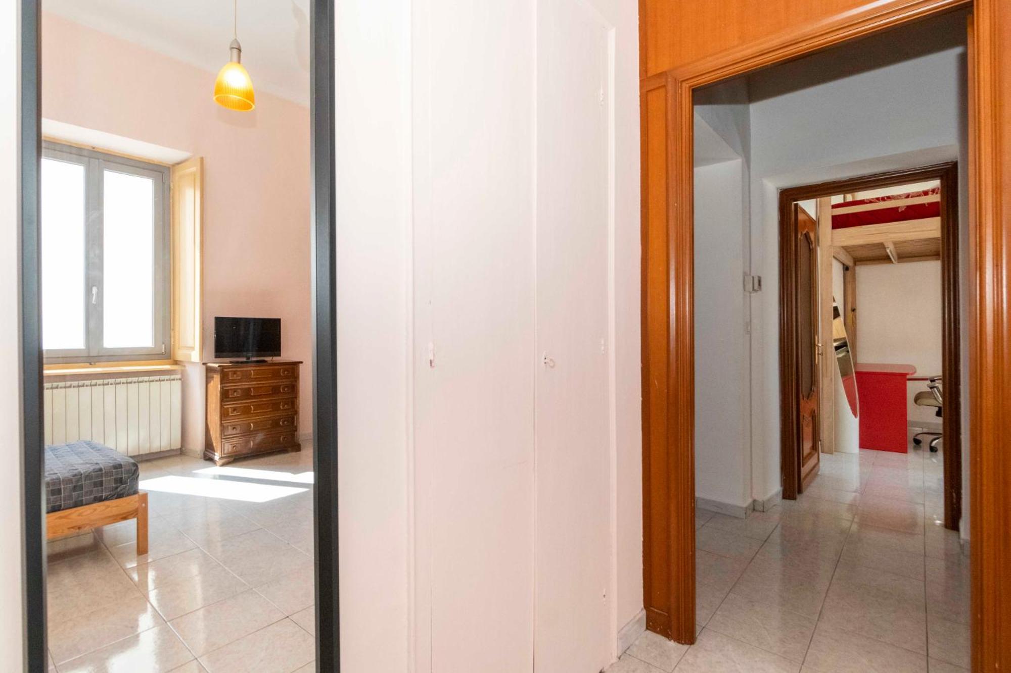 San Donato District & Piazza Statuto Roomy Flat