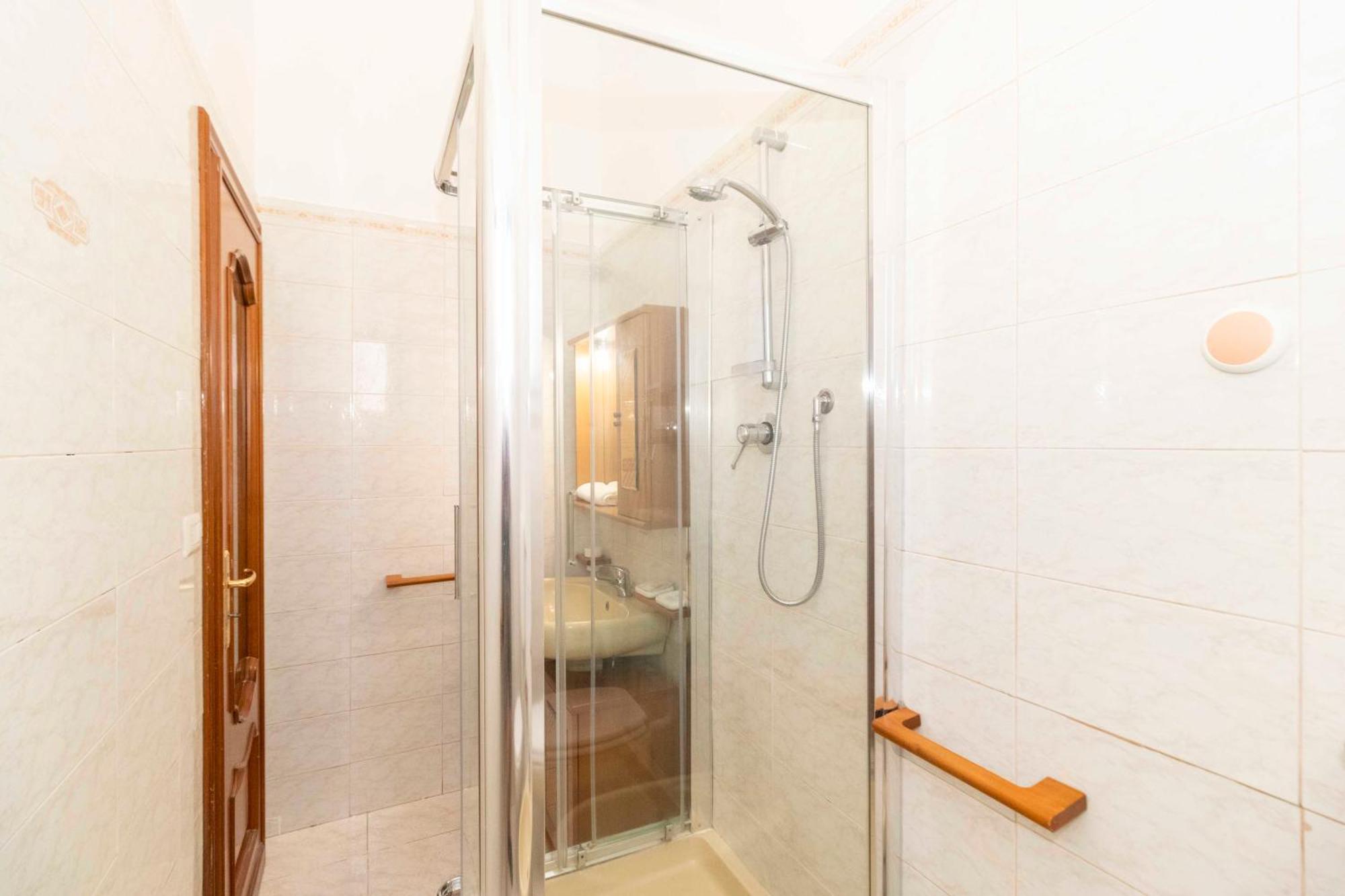 San Donato District & Piazza Statuto Roomy Flat * Turin