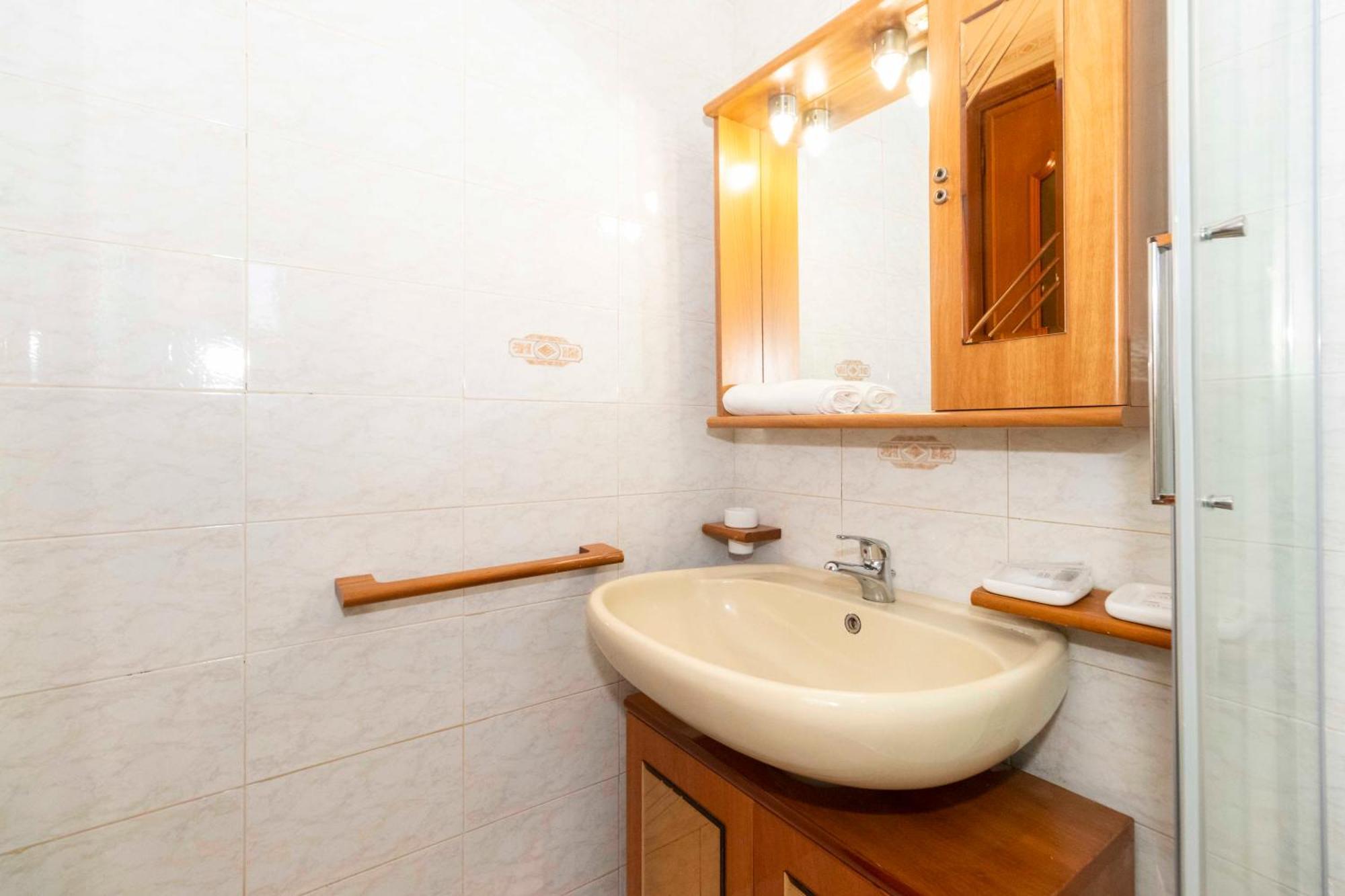 San Donato District & Piazza Statuto Roomy Flat Turin
