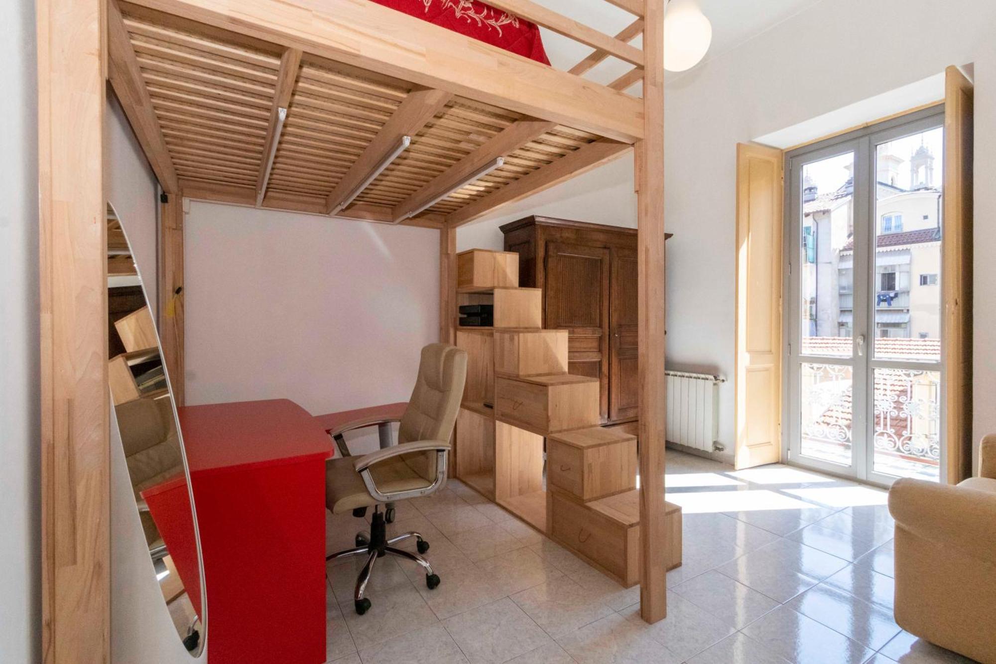 San Donato District & Piazza Statuto Roomy Flat Apartment
